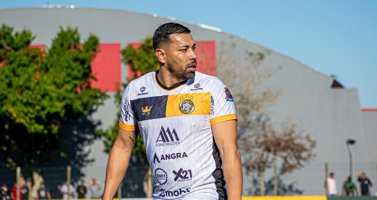 Ex-craques da Seleção e campeões nacionais disputam Catarinense Amador 2025 - Imagem do artigo