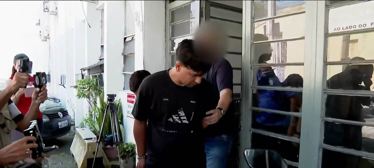 Suspeito de envolver-se na morte do ex-delegado Ruy Ferraz se apresenta à polícia em São Vicente - Imagem do artigo