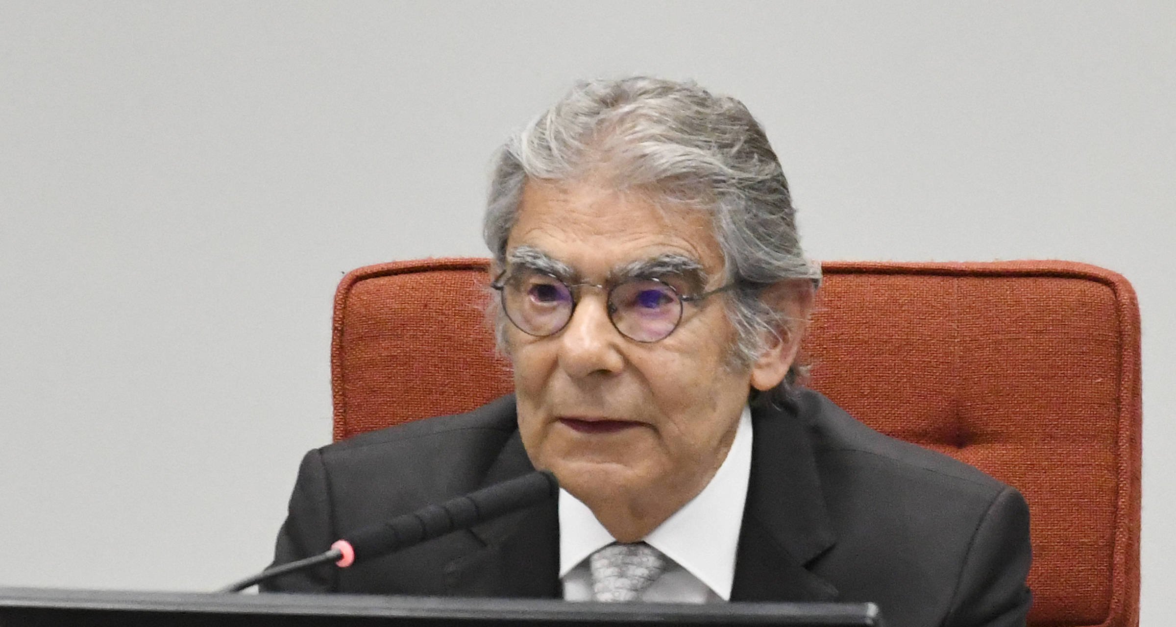 Ayres Britto afirma que lei de defesa da democracia não pode ser abrandada e ressalta que STF dará palavra final - Imagem do artigo