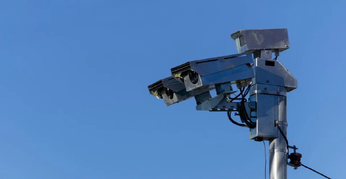 DER-SP coloca em funcionamento 50 novos radares em rodovias estaduais de São Paulo - Imagem do artigo