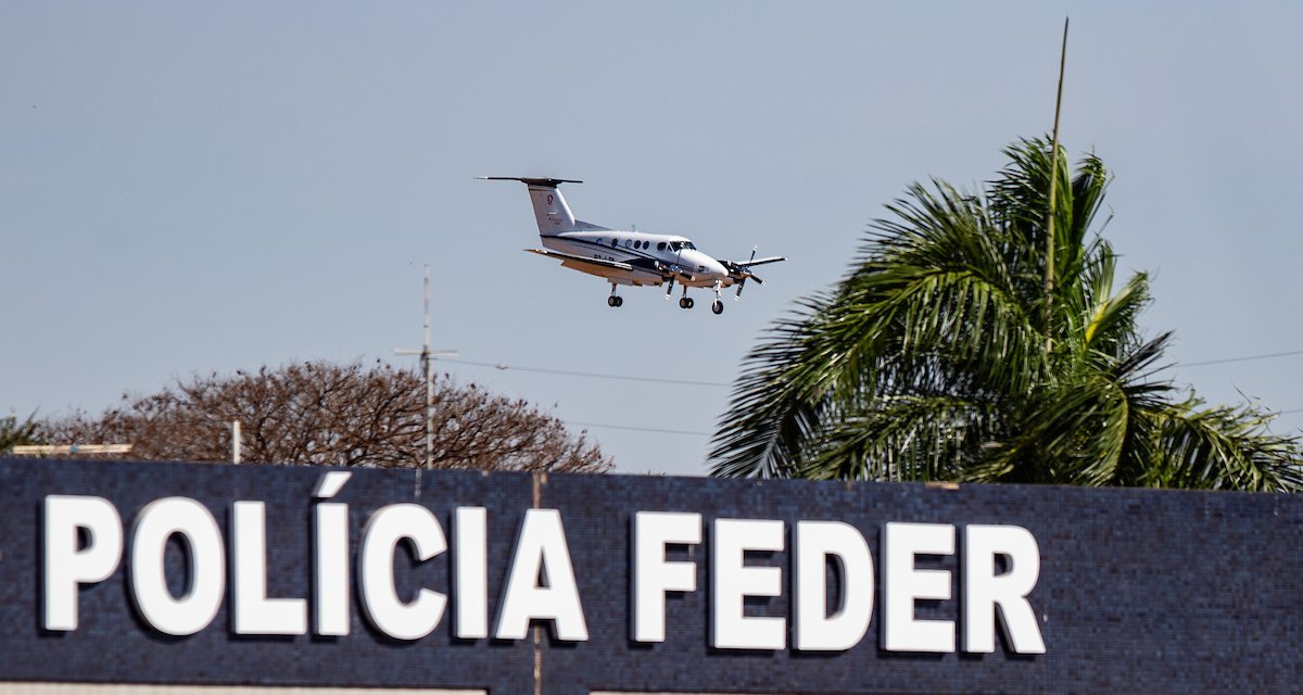 Jatinho de R$ 2,8 milhões é ponto de conexão entre senador Weverton (PDT) e “Careca do INSS” - Imagem do artigo