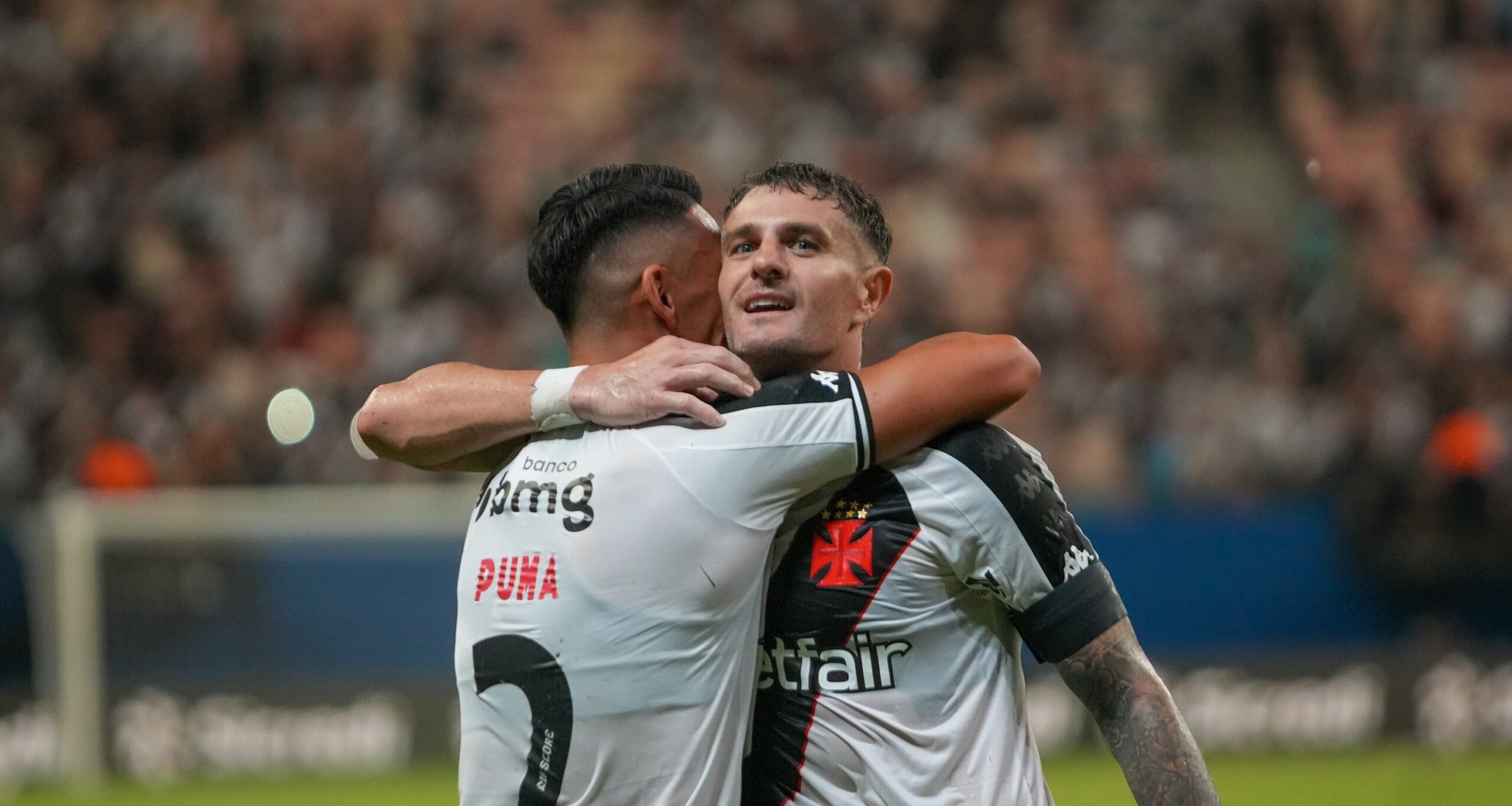 Estrangeiros já marcam um terço dos gols de Botafogo, Flamengo, Fluminense e Vasco em 2025 - Imagem do artigo