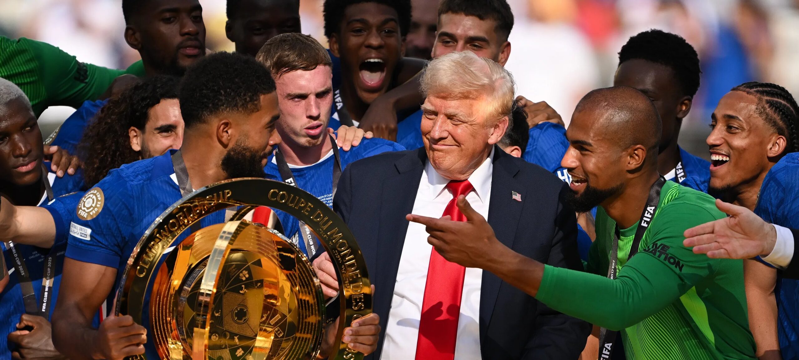 Trump amplia histórico de aparições em eventos esportivos e confirma presença na Ryder Cup - Imagem do artigo