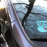 Governador da Califórnia sanciona lei que garante direito de sindicalização a motoristas de Uber e Lyft