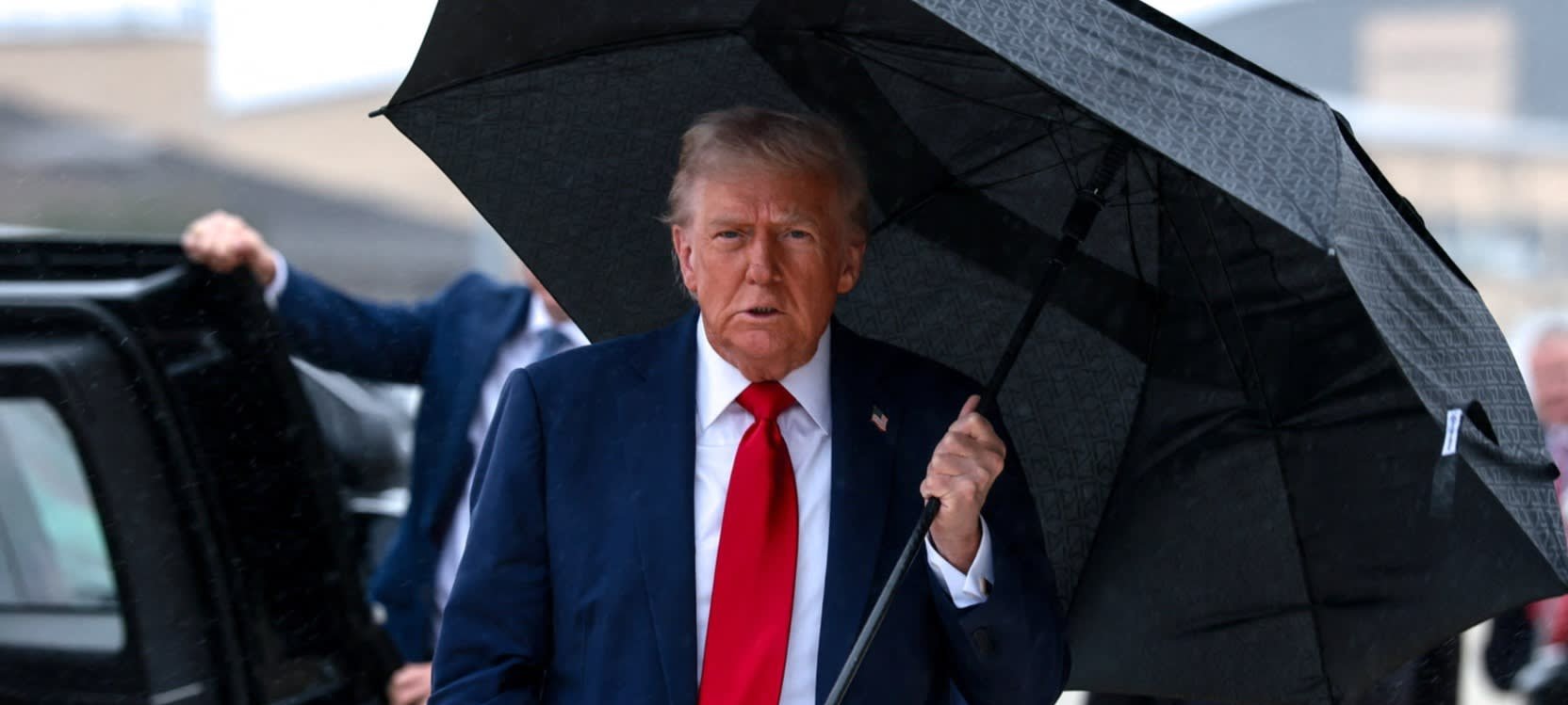Donald Trump desembarca em Israel enquanto país aguarda libertação de reféns - Imagem do artigo