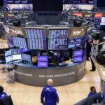 Futuros de Wall Street avançam após EUA e China firmarem esboço de acordo comercial Futuros de Wall Street avançam após EUA e China firmarem esboço de acordo comercial