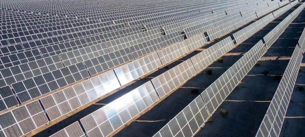 Meta fecha acordos para adquirir quase 1 GW de energia solar em uma semana - Imagem do artigo