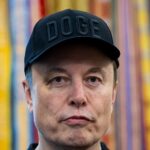 Elon Musk afirma que Sam Altman recebeu reembolso da reserva do Tesla Roadster