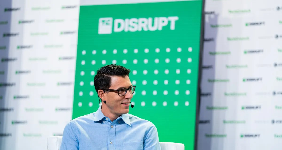 Rivian aprova pacote de ações de até US$ 5 bilhões para CEO RJ Scaringe - Imagem do artigo