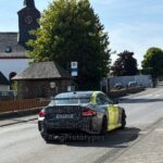 Pacote Track para BMW M2 2026 é flagrado com kit aerodinâmico agressivo Pacote Track para BMW M2 2026 é flagrado com kit aerodinâmico agressivo