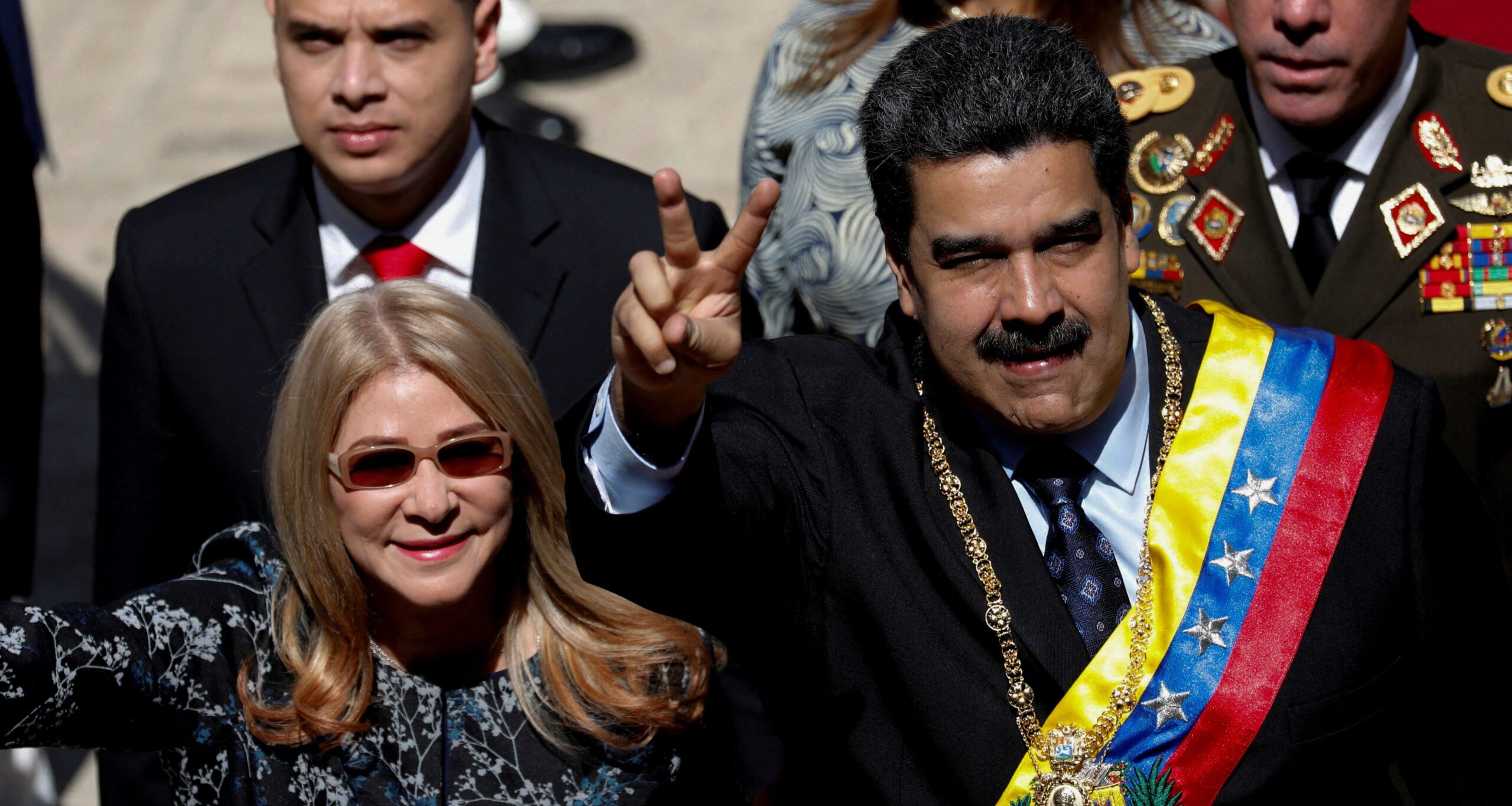 Vice-presidente da Venezuela afirma não saber onde estão Nicolás Maduro e Cilia Flores após ataque dos EUA - Imagem do artigo