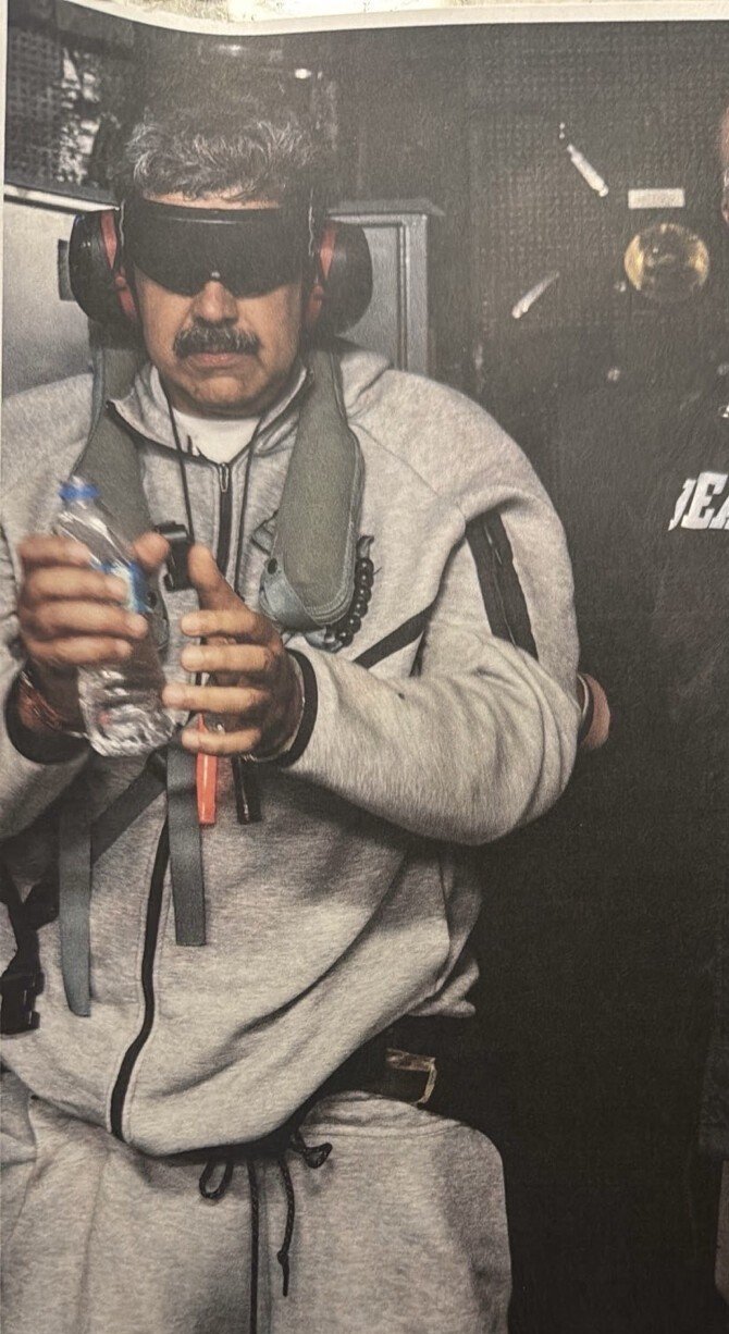 Trump divulga primeira foto de Maduro preso - Imagem do artigo