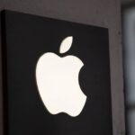 Apple desenvolve wearable de IA em formato de broche, aponta reportagem