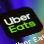 Uber Eats lança assistente de IA que monta carrinho de compras automaticamente