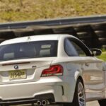 BMW 1M com apenas 338 km já supera US$ 80 mil em leilão online BMW 1M com apenas 338 km já supera US$ 80 mil em leilão online