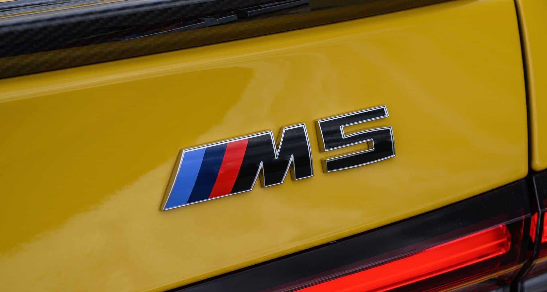 BMW exibe M5 Touring em três cores tradicionais da Porsche - Imagem do artigo