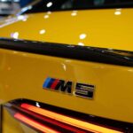 BMW apresenta M5 Touring em três cores clássicas da Porsche
