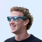 Aparição de Zuckerberg em desfile da Prada reforça rumores sobre óculos de IA de luxo da Meta