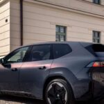 BMW iX3 2026 chega às ruas em tom Polarized Grey e pacote M Sport