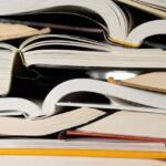 Editora suspende publicação do romance de terror “Shy Girl” por suspeita de uso de IA