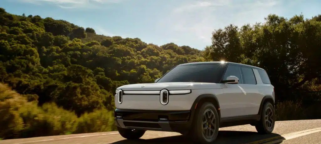 Rivian apresenta SUV elétrico R2 com preço inicial de US$ 48.490 e alcance de 345 milhas - Imagem do artigo original