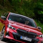 Próxima geração do BMW i5 deve adotar plataforma 100% elétrica e abandonar base compartilhada