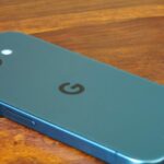 Google lança Pixel 10a sem ressalto de câmera e aposta em tela mais brilhante