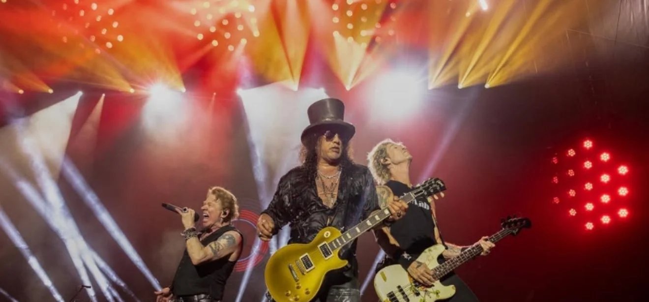 Guns N’ Roses saúda fãs e celebra estreia no Espírito Santo - Imagem do artigo