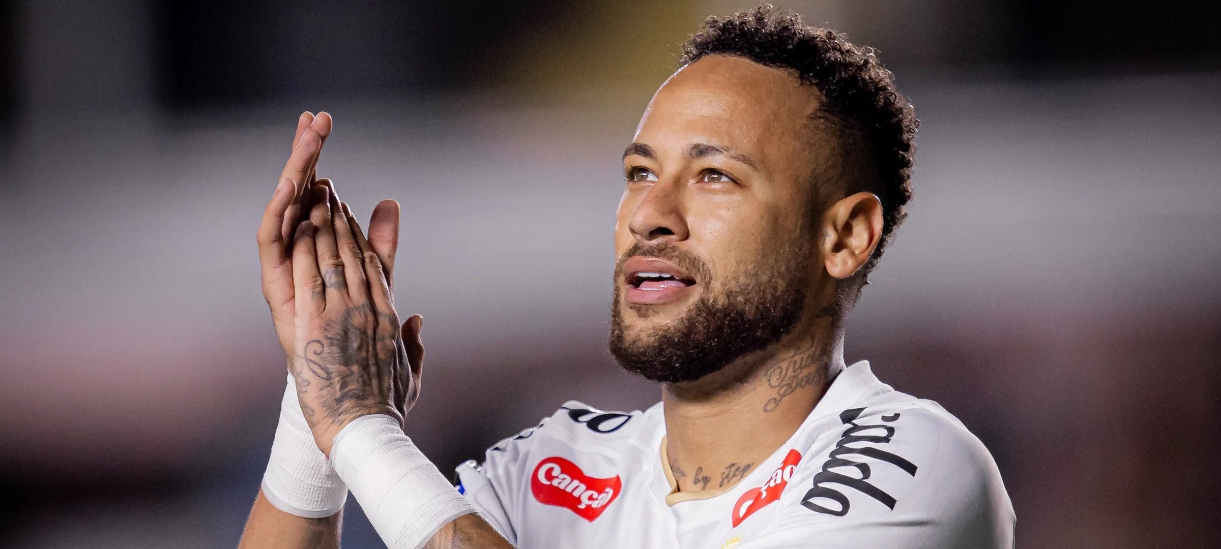 Neymar discute com torcedores do Santos após empate com o Recoleta na Sul-Americana - Imagem do artigo