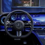 Mercedes revela C-Class elétrico com painel inteiramente digital e mira rivalizar BMW i3