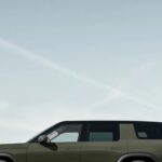 Tornado danifica fábrica da Rivian em Illinois e paralisa produção do SUV R2