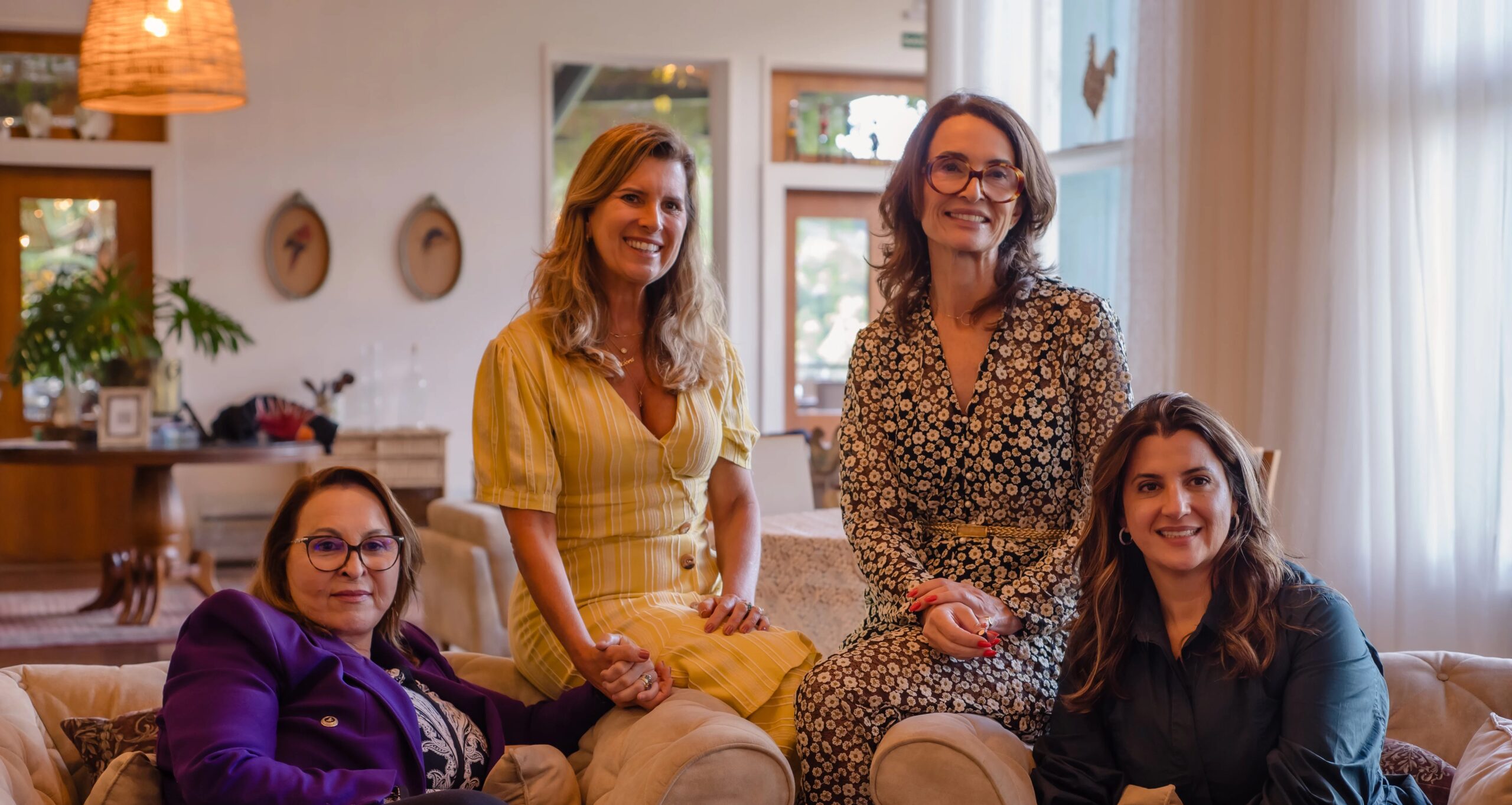 Executiva Andrea Natal destaca turismo de luxo silencioso em encontro na Pedra Azul - Imagem do artigo