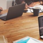 Ausência de produção de conteúdo impõe custo competitivo às empresas, aponta análise