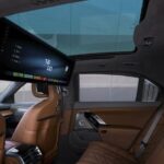 Nova geração do BMW X7 pode receber a tela “Theater Screen” de 31,3 pol.