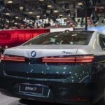 BMW i7 passa por grande reestilização e estreia no Salão de Pequim 2026
