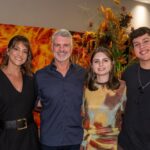 Rock clássico marca festa de aniversário de Sandro Carlesso e movimenta agenda social capixaba