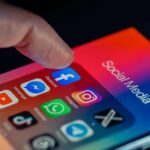 Golpes em redes sociais causam perda de US$ 2,1 bilhões aos americanos em 2025, aponta FTC