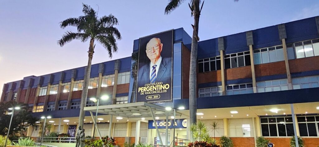 UNESC abre processo seletivo e oferece vagas para cursos