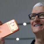 Apple registra trimestre recorde, enquanto Tim Cook deixa o comando e alerta para falta de chips