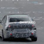 BMW M350 com motor de seis cilindros é flagrado em testes finais no Nürburgring