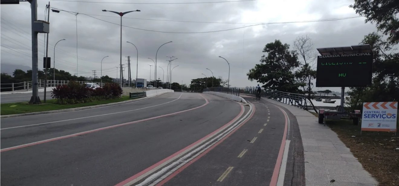 Calçada da Ponte de Camburi é reaberta depois de obras concluídas antes do prazo - Imagem do artigo
