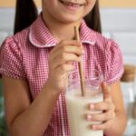 Especialistas reforçam que whey e creatina não devem fazer parte da rotina de crianças