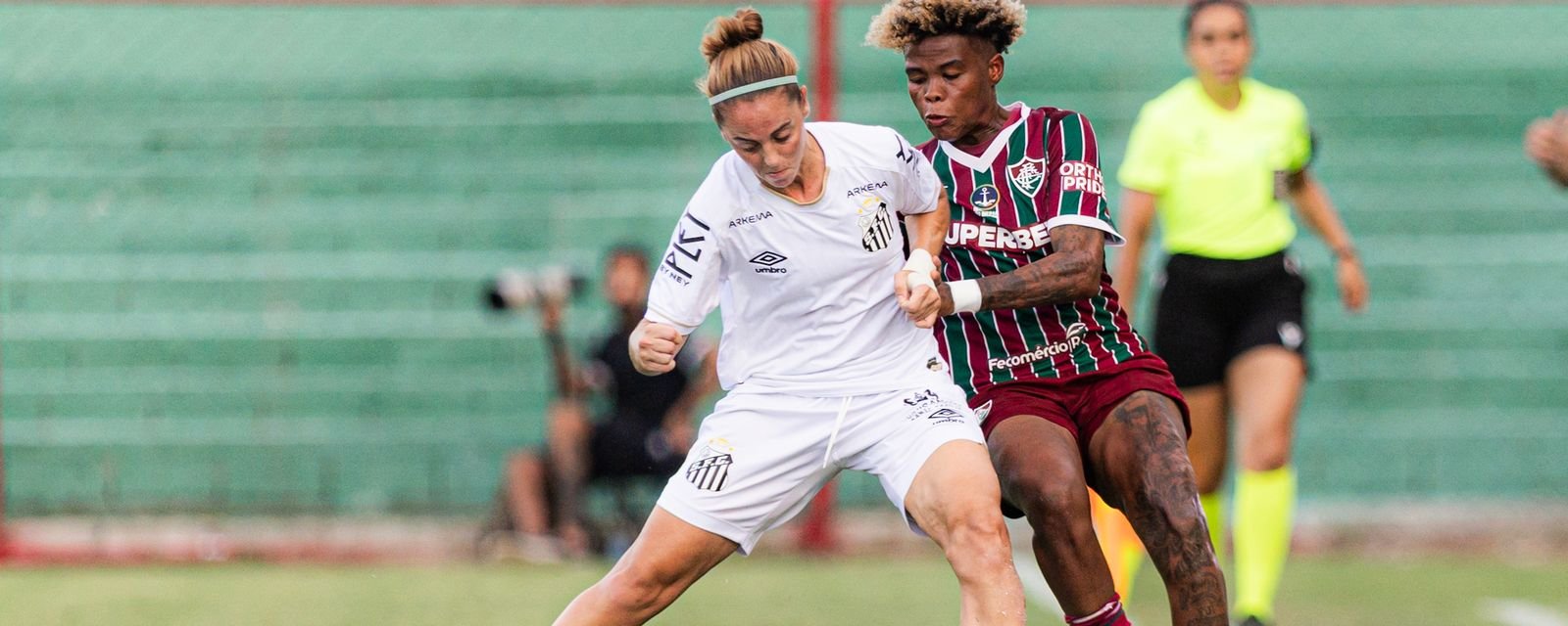 Santos vence Fluminense por 2 a 0 no Rio e encerra jejum no Brasileiro Feminino - Imagem do artigo