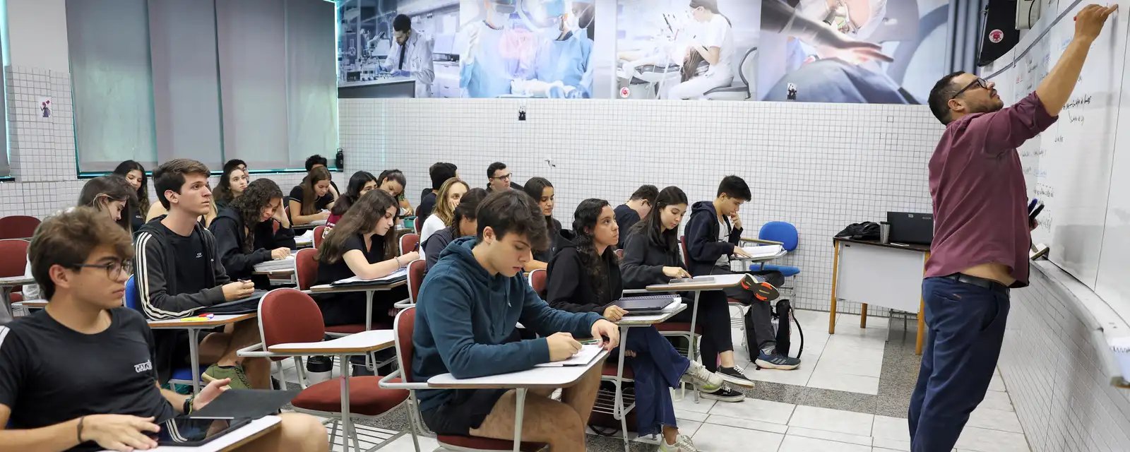 Cursinhos populares têm até esta segunda (18) para apresentar recurso ao CPOP 2026 - Imagem do artigo