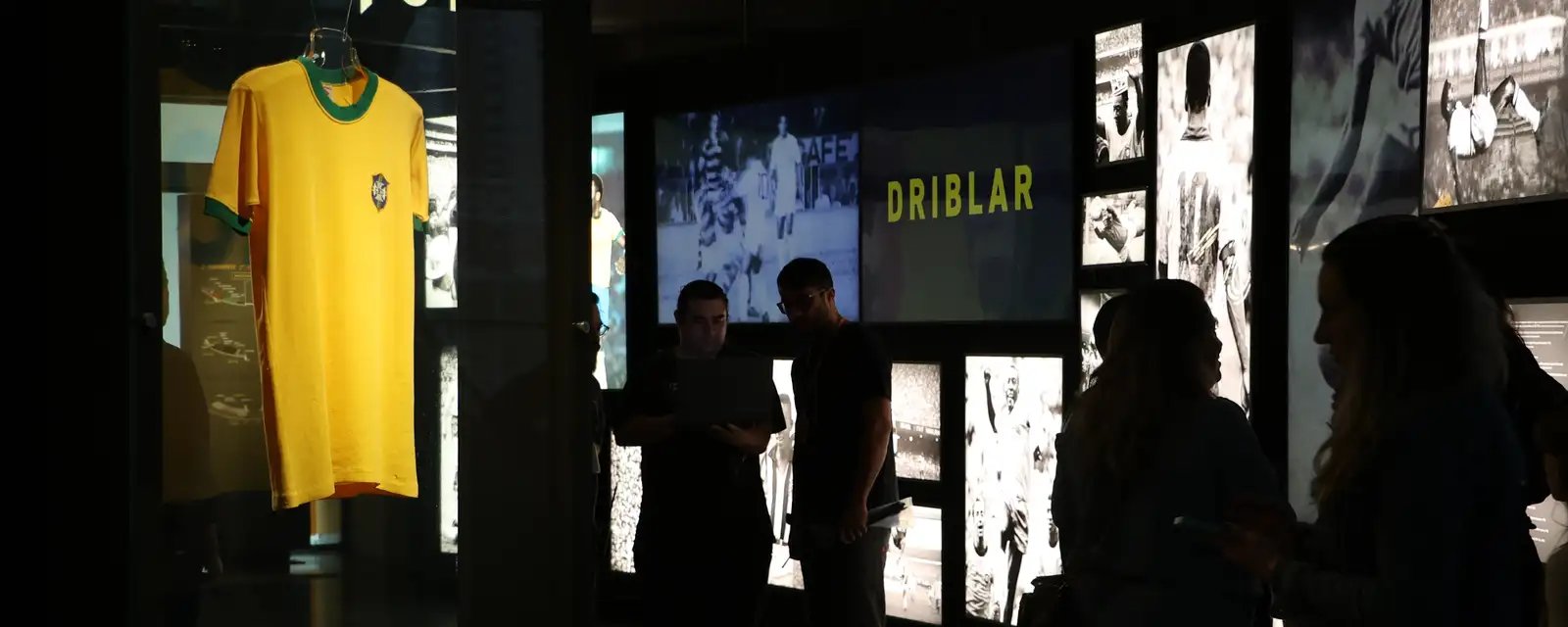 Museu do Futebol inaugura mostra “Amarelinha” com uniformes históricos da seleção - Imagem do artigo