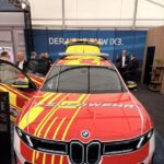 BMW apresenta iX3 elétrico de 805 km e M5 Touring policial no RETTmobil 2026