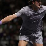 João Fonseca estreia como cabeça de chave em Roland Garros e pode cruzar Djokovic na terceira rodada