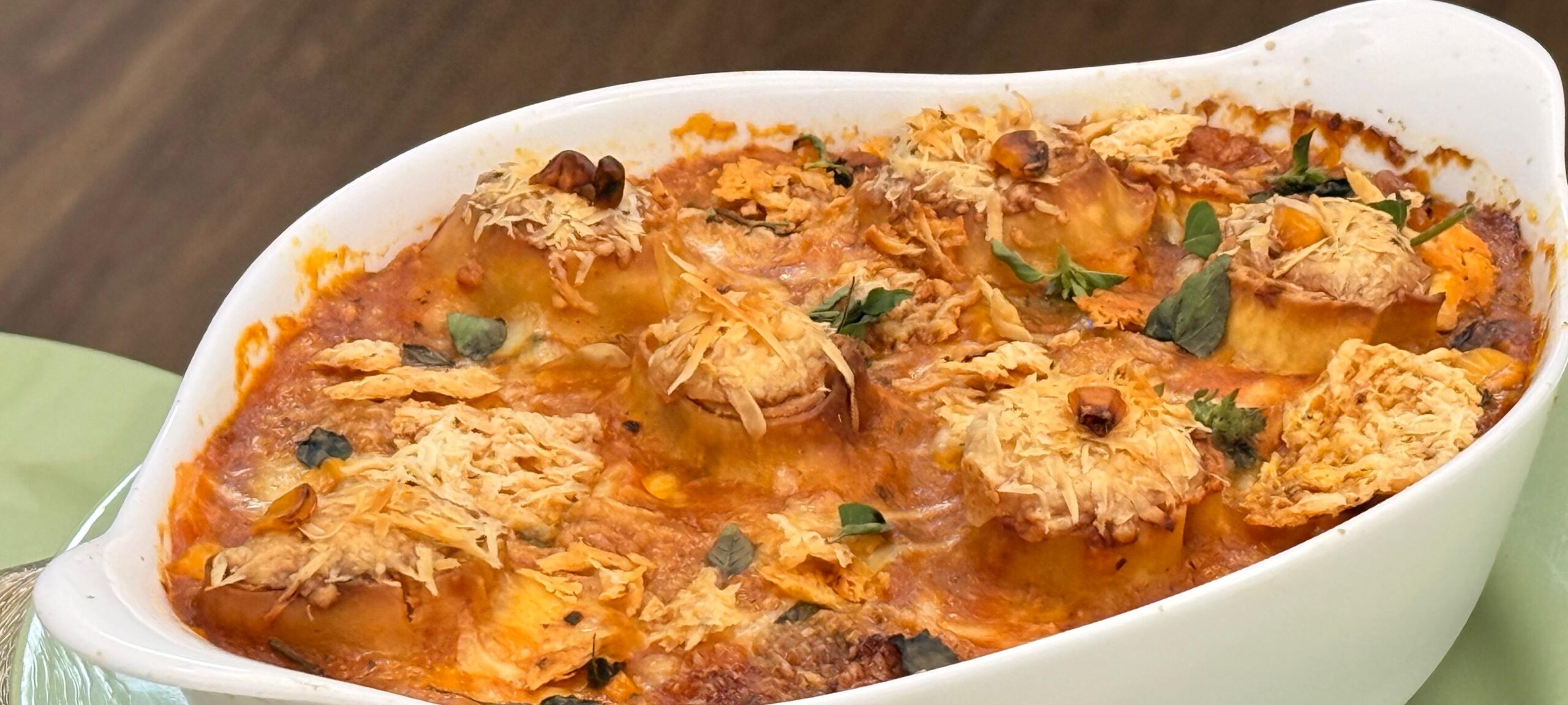 Rondelli de frango com creme de milho reúne praticidade e sabor para o almoço em família - Imagem do artigo