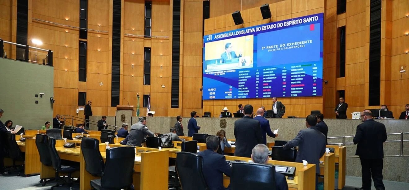 Assembleia do ES aprova inversão de fases em licitações para serviços médicos - Imagem do artigo