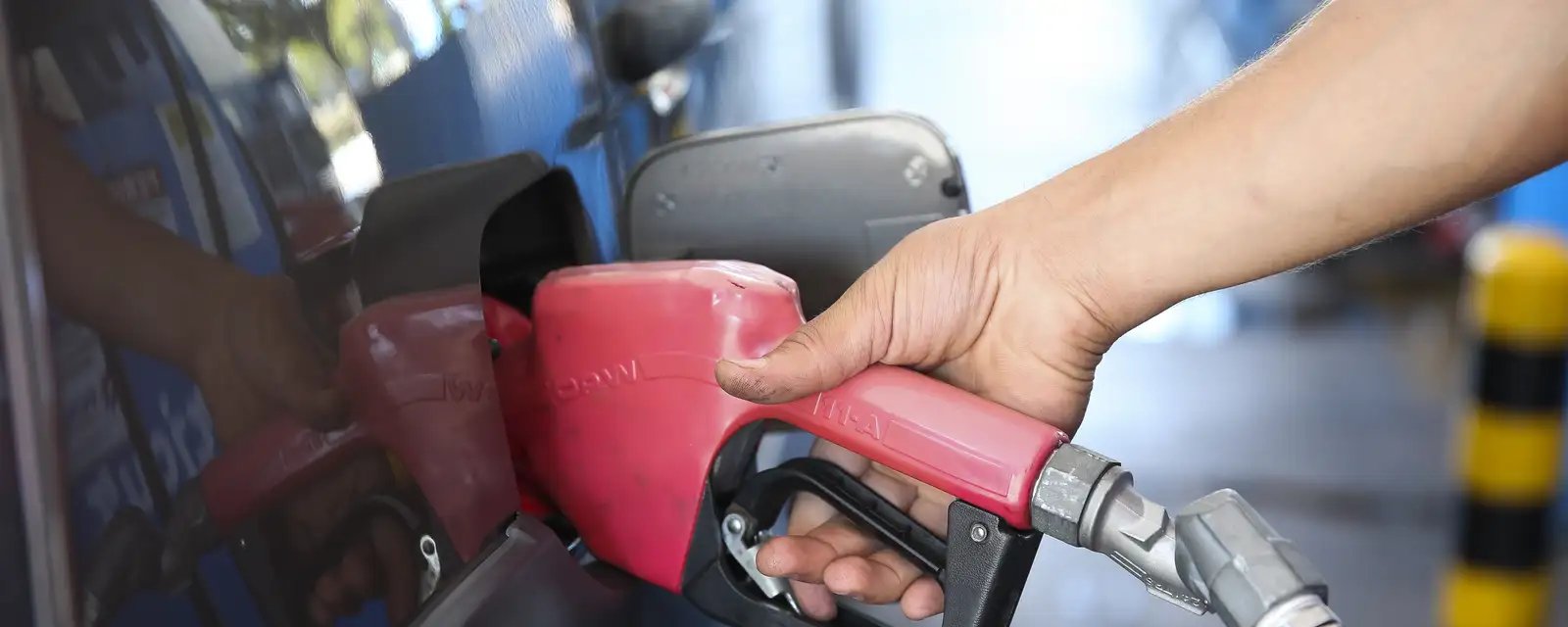 Governo planeja subsidiar gasolina em R$ 0,44 por litro - Imagem do artigo